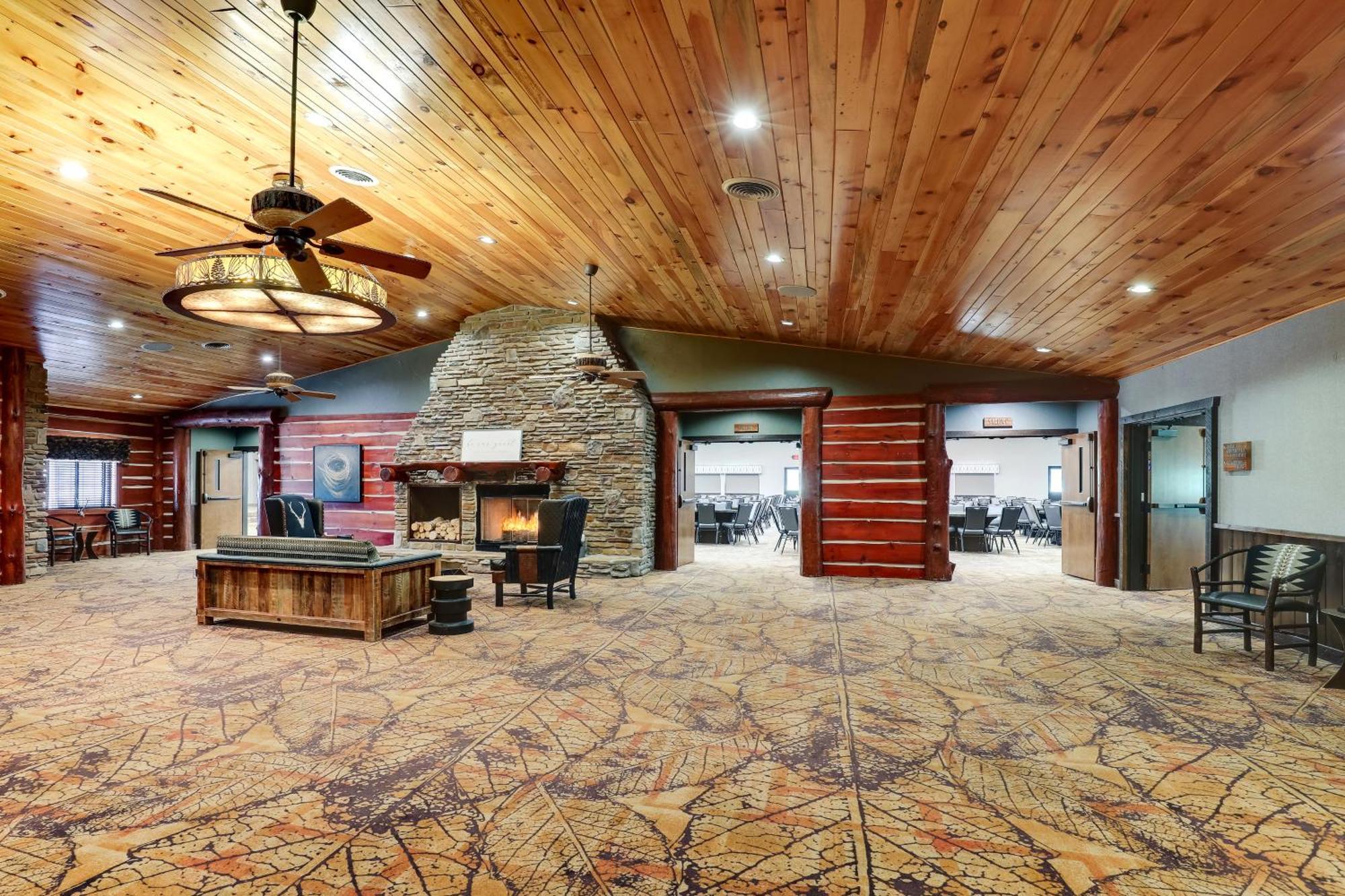Stoney Creek Hotel La Crosse - Onalaska Exterior photo